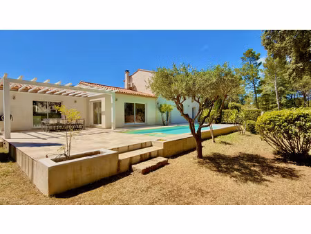 vente maison 6 pièces 211 m² nîmes (30000)