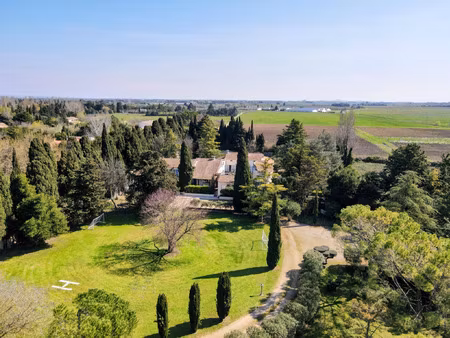 vente maison 30 pièces 767 m² uzès (30700)