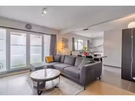 appartement te koop in zwijnaarde met 2 slaapkamers
