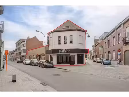 commercieel te koop in wervik met 3 slaapkamers