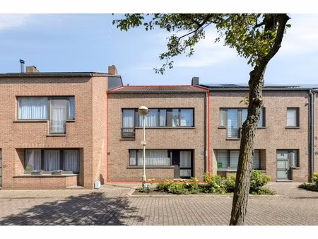 huis te koop in merksem met 3 slaapkamers