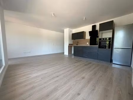 location appartement 3 pièces 69m² chatenay malabry 92290