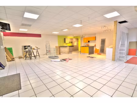 vente commerce 220 m² bagnères-de-luchon (31110)