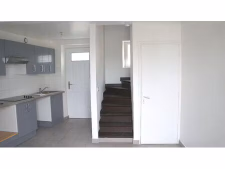 location maison 3 pièces  58.14m²  saint