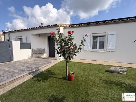 maison 3 chambres sans travaux piscine - panneaux solaires