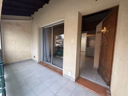 location appartement 1 pièce  34.85m²  rodilhan