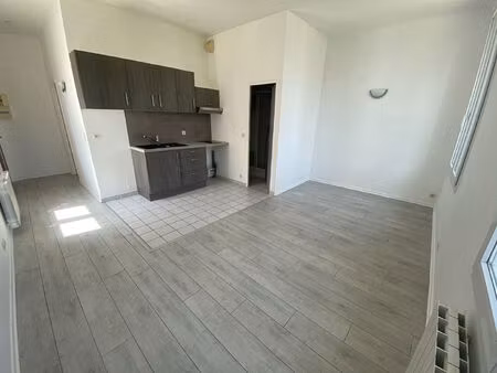 location appartement 2 pièces  34.31m²  sainte