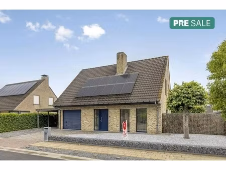 huis te koop in izegem met 3 slaapkamers