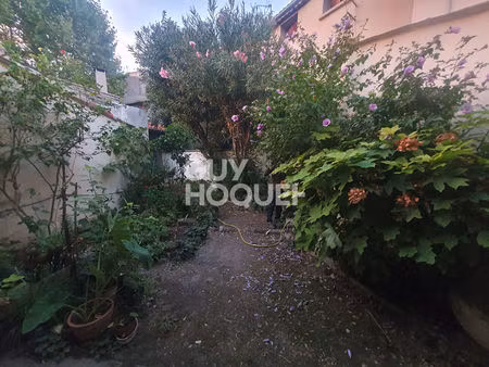 maison vigneronne avec jardin 90 m2 + dépendances