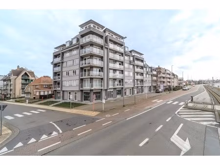 commercieel te koop in koksijde