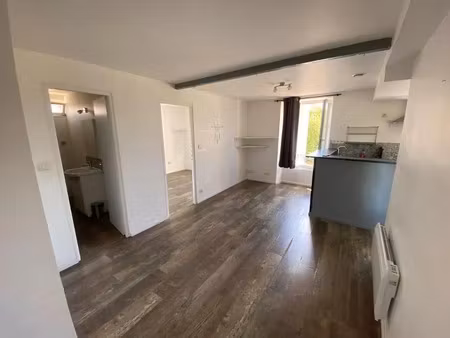location appartement 2 pièces 35 m² à blaye (33390)