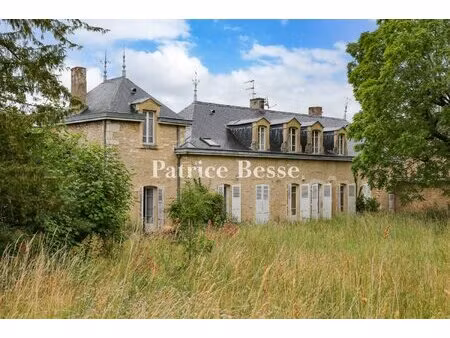 dans un village de la côte chalonnaise  une propriété viticole de 2 5 ha avec maison...