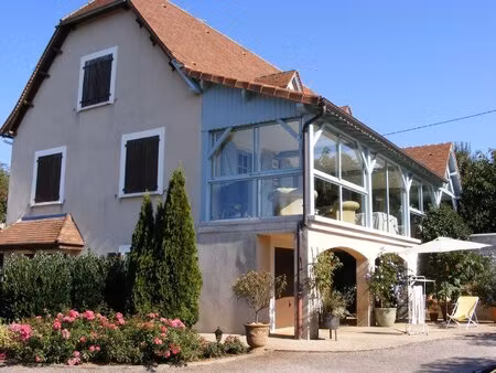 a vendre grande maison bourgeoise secteur gramat  grand parc  7 chambres