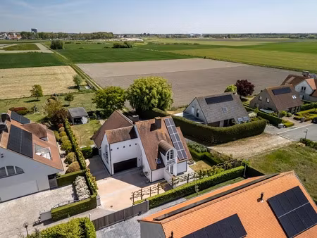 huis te koop in knokke-heist met 3 slaapkamers