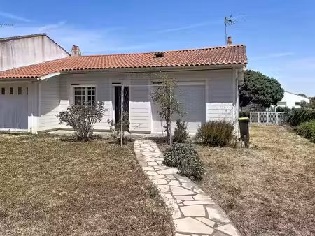 vente maison saint-xandre 17138 - - surface privée