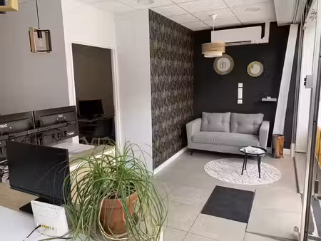 local / murs commerciaux 73 m2