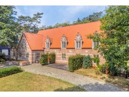 commercieel te koop in lichtaart met 11 slaapkamers