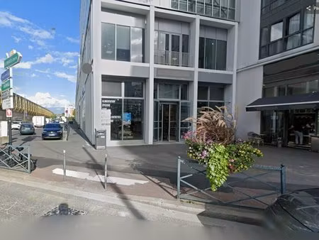 vente commerce colombes 92700 470m²