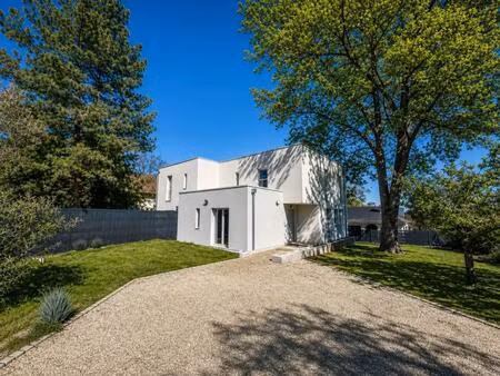 vente maison 4 pièces 138 m² bois-le-roi (77590)