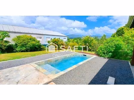 magnifique villa traditionelle avec piscine au lamentin