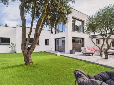 exclusivité // maison 165m2 - villeneuve les avignon
