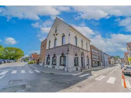 immeuble commercial horeca loué au centre du village