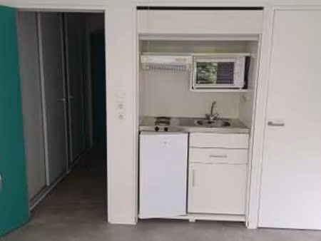 location appartement t1 à poitiers (86000) : à louer t1 / 22m² poitiers