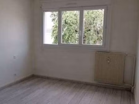 location appartement t1 à chamalières (63400) : à louer t1 / 16m² chamalières
