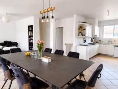 location appartement 2 pièces à la roche-sur-yon le bourg sous la roche (85000) : à louer 
