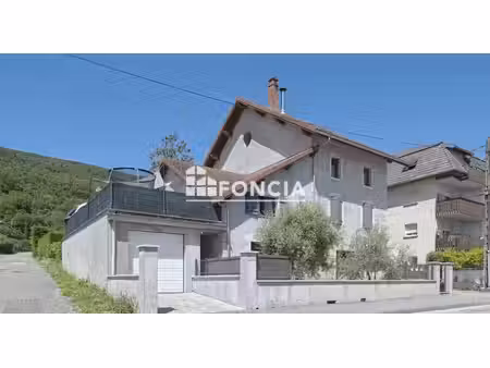 maison de luxe à vendre à corbonod