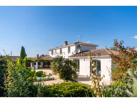 maison de luxe à vendre à royan