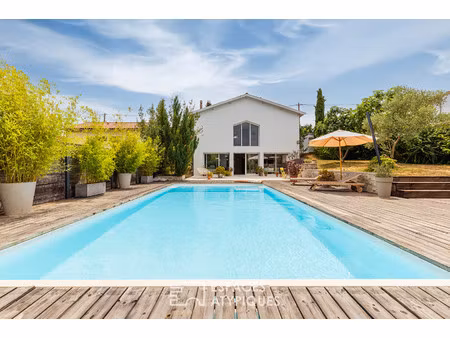 maison de luxe à vendre dans le quartier centre