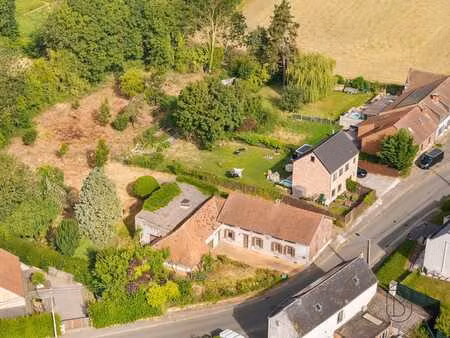 charmante fermette à rénover avec hangar sur 36ares!