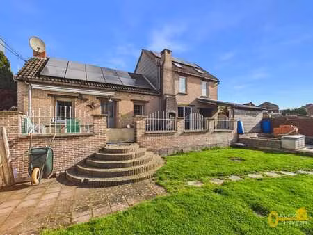 maison 4 façades avec jardin et terrasse