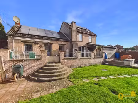 *** plus de visite possible *** maison 4 façades avec jardin