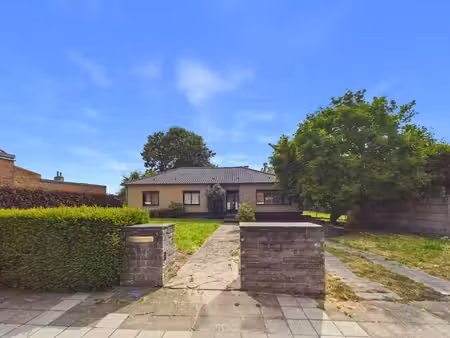 *** plus de visite possible / sous-compromis *** villa plain