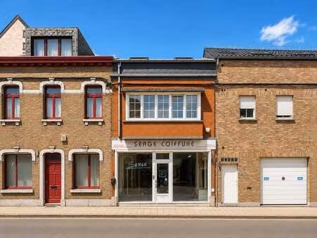 maison de commerce & habitation