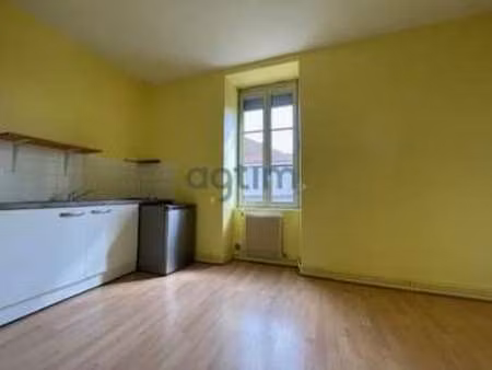 location appartement 2 pièces à la roche-sur-yon centre ville (85000) : à louer 2 pièces /