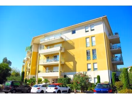 vendu loue - beau f2 avec garage à saint raphaël