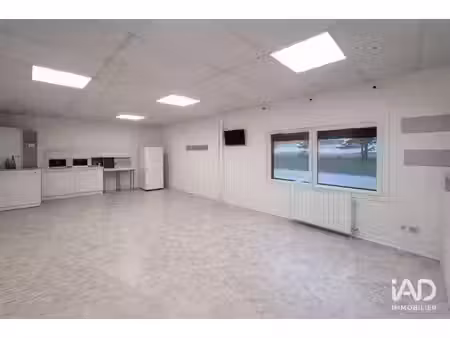 vente murs commerciaux 1 800 m²