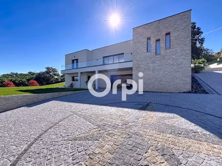 vente villa 6 pièces 196.3 m² à brive-la-gaillarde (19100)  895 000 €