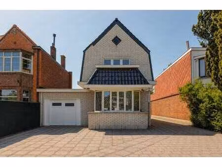 te renoveren woning met ruime tuin en gunstige ligging