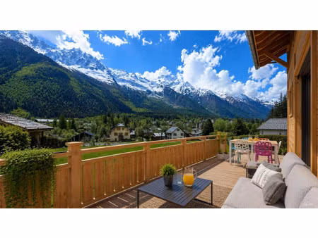 chalet de luxe à vendre dans le quartier les bossons les moussoux
