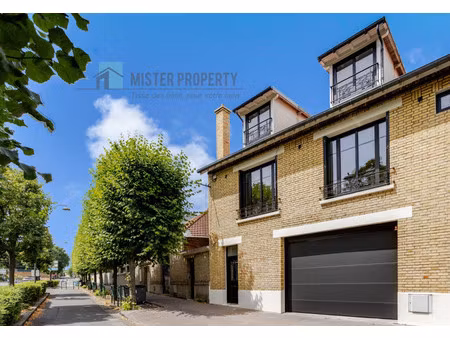 maison de luxe à vendre dans le quartier centre ville