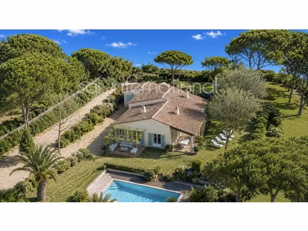 villa de luxe à vendre dans le quartier zone est diffuse