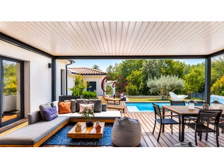 maison de luxe à vendre à montussan