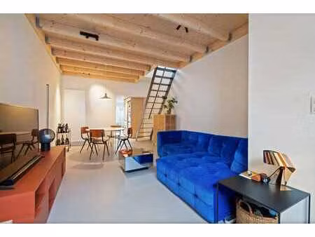 maison de ville confortable avec 4 chambres et terrasse