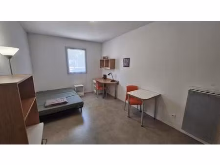 studio meublé - 69007