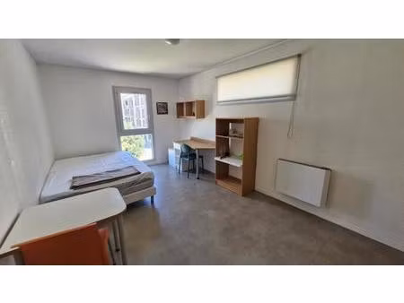 studio meublé - 69007