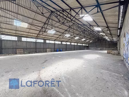 location local industriel 1509 m² à breteuil (27160)